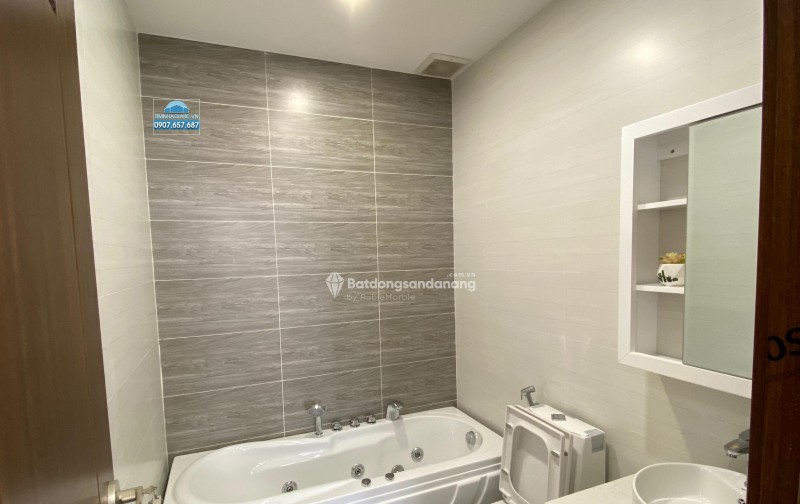 Siêu đẹp Trịnh Văn Bô 39m2-5T, ô tô đỗ cửa, tặng NT ở ngay, giá 6.68tỷ